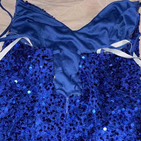 Miao Duo Women's Sequin Mermaid Prom Dresses with Slit Glitter Criss-Cross - Picture 2 of 2